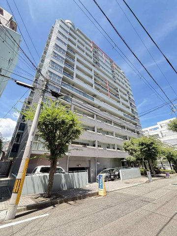 コスモシティ三宮東の外観