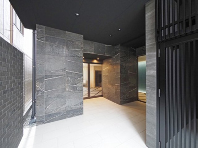 【エントランス】 | S-RESIDENCE天満橋ar | 清潔なエントランスです