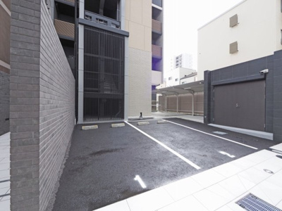 【駐車場】 | S-RESIDENCE天満橋ar | 駐車スペースもあります