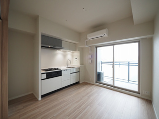 【居間・リビング】 | S-RESIDENCE天満橋ar | ゆったり過ごせる居間です