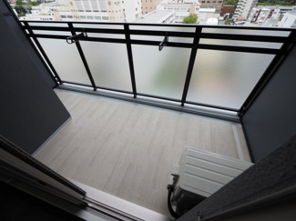 【バルコニー】 | S-RESIDENCE天満橋ar | 開放的で明るい空間を演出してくれるバルコニーです