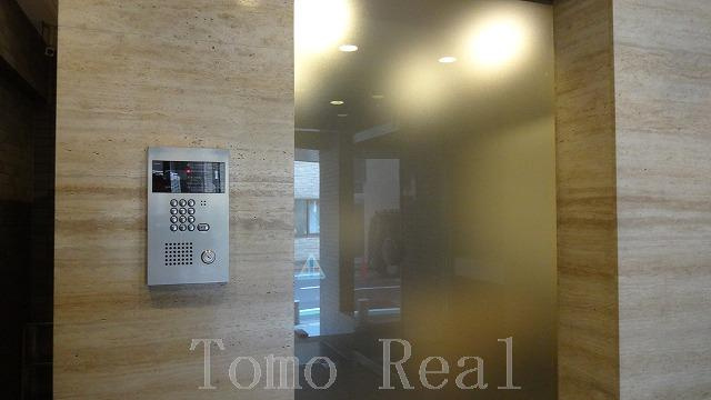 ハイツ赤坂のエントランス