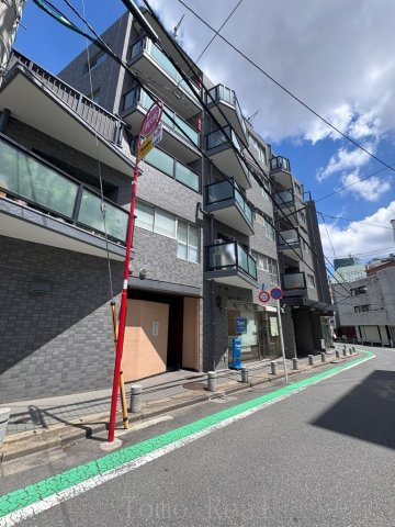 ハイツ赤坂の外観