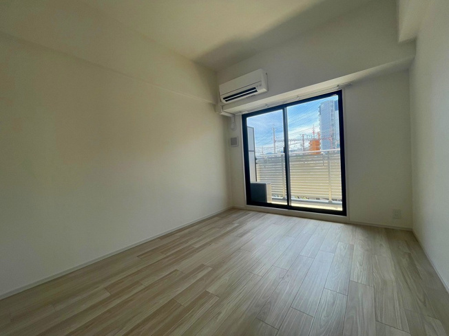 【居間・リビング】 | ワールドアイ神戸ハーバーランド2