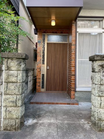垂水区福田2丁目貸家のエントランス