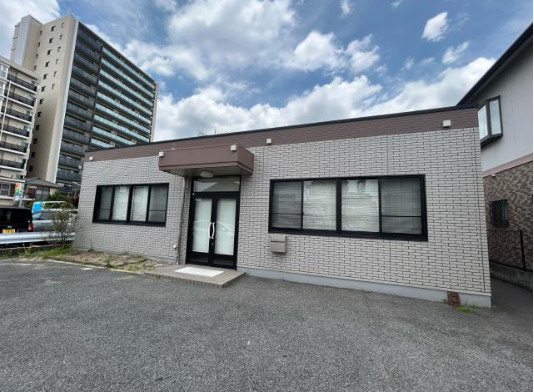 野洲市小篠原の店舗事務所