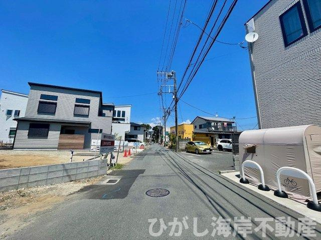 茅ヶ崎市円蔵２丁目　売地の前面道路含む現地写真|現地外観