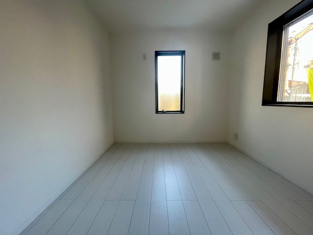 茅ヶ崎市南湖4丁目　新築戸建の内装|5.3帖　洋室