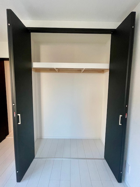 茅ヶ崎市南湖4丁目　新築戸建の収納|各居室　収納スペース付き