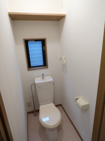 クローバーハウス鳥飼のトイレ