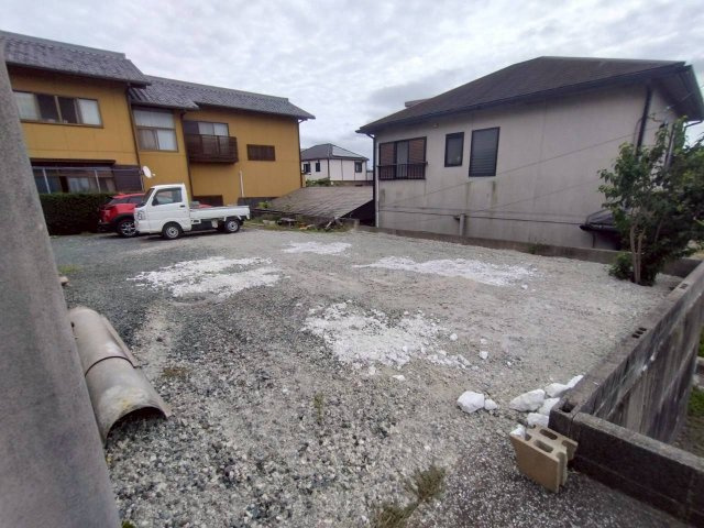 大岩町貸倉庫の駐車場