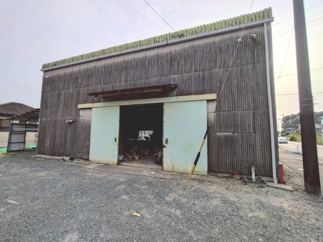 大岩町貸倉庫の外観