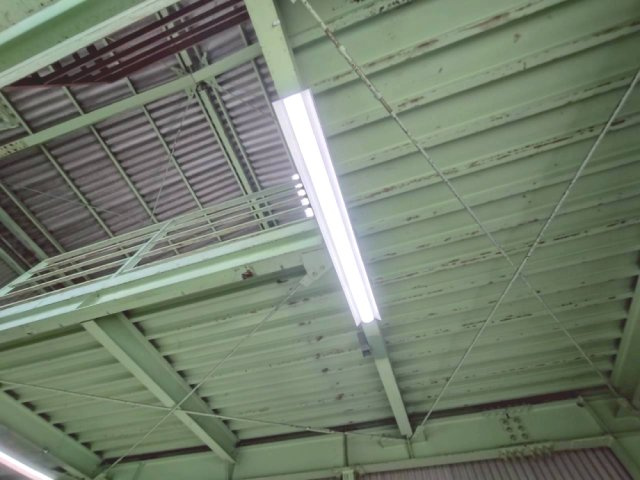 大岩町貸倉庫の内装