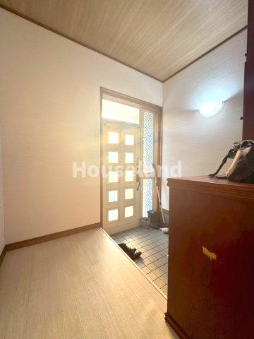 次郎丸戸建の玄関