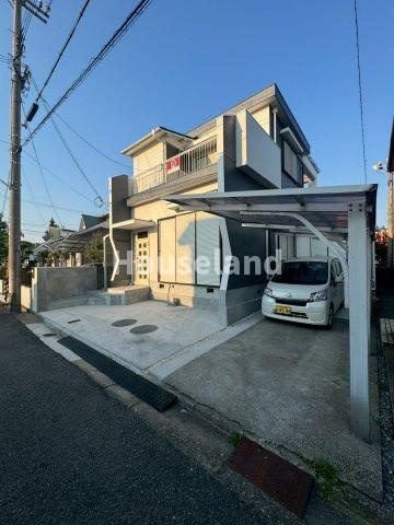 次郎丸戸建の駐車場