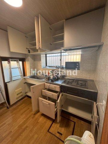 次郎丸戸建のキッチン