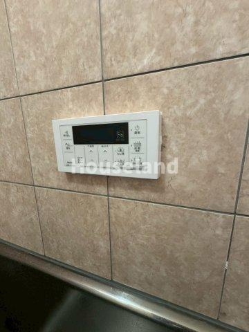 次郎丸戸建の浴室