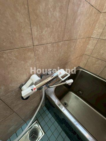 次郎丸戸建の浴室