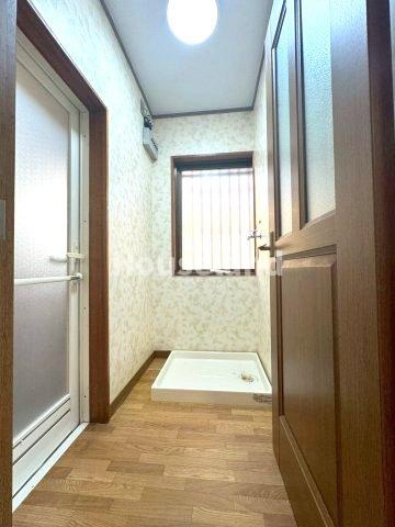 次郎丸戸建の内装