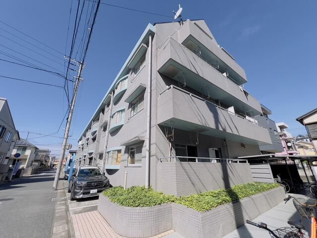 コートトライアングルの外観