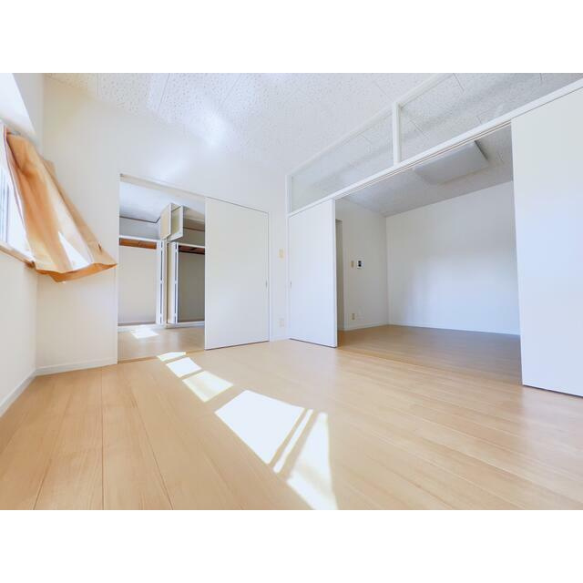 コートトライアングルの居間・リビング