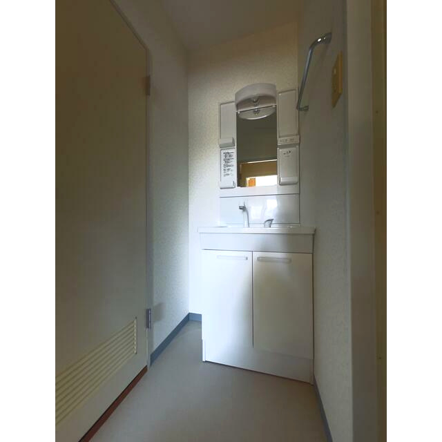 コートトライアングルの独立洗面台