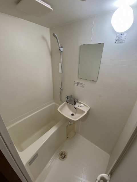 ベアトリーチェ城南の浴室