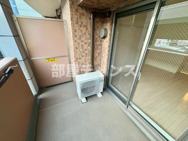 プレサンス桜通グレイスのバルコニー