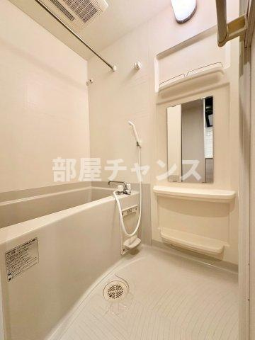 プレサンス桜通グレイスの浴室