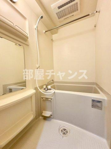 プレサンス桜通グレイスの浴室