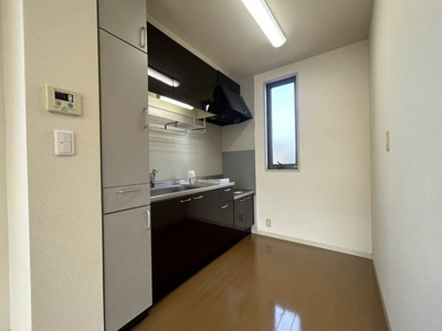 【キッチン】 | メゾンマシェリ