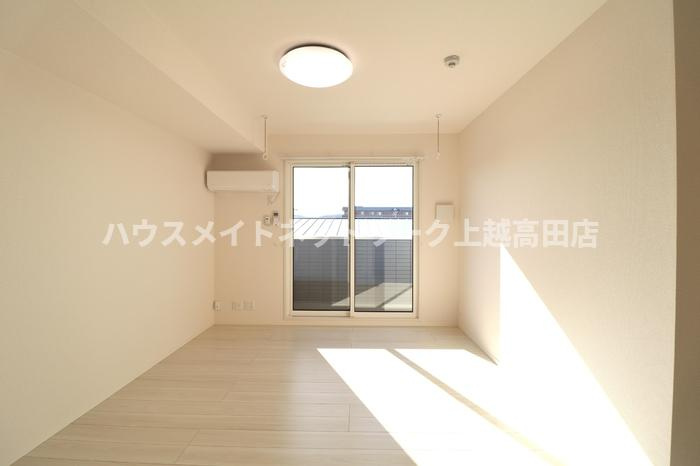 ルノンⅡの居間・リビング|ＬＤＫ