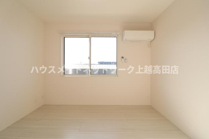 ルノンⅡの寝室|洋室