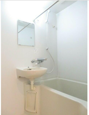 【浴室】 | ガーラ・シティ蒲田南 | 落ち着いた空間のお風呂です。