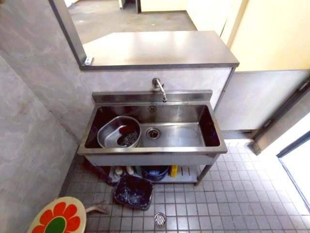 大岩町貸事務所の内装