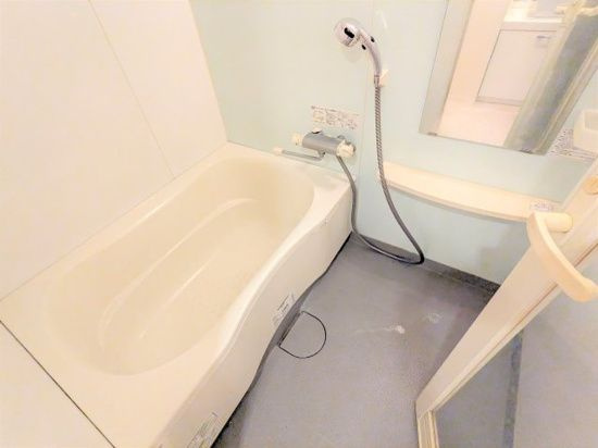 エルエースイート上野の浴室