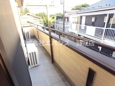 【バルコニー】 | スイートハイツⅡ | 暖かな日差しのふりそそぐバルコニー