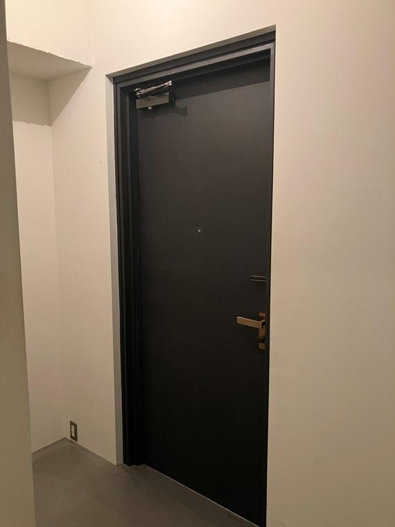 渋谷美竹ハイムの玄関