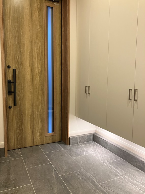 南池袋戸建の玄関