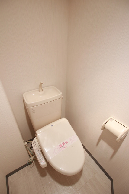 洗浄便座付きのトイレです★