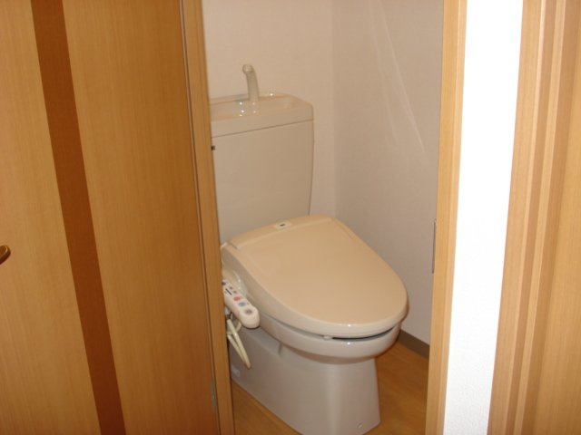 アクアマリンのトイレ|シャワー付トイレ