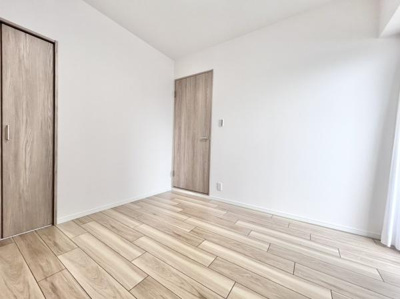 【洋室】 | ベル・アーバニティ北花田 | 本を読んだり趣味の時間を楽しんだり家の中でひとり静かになれる空間