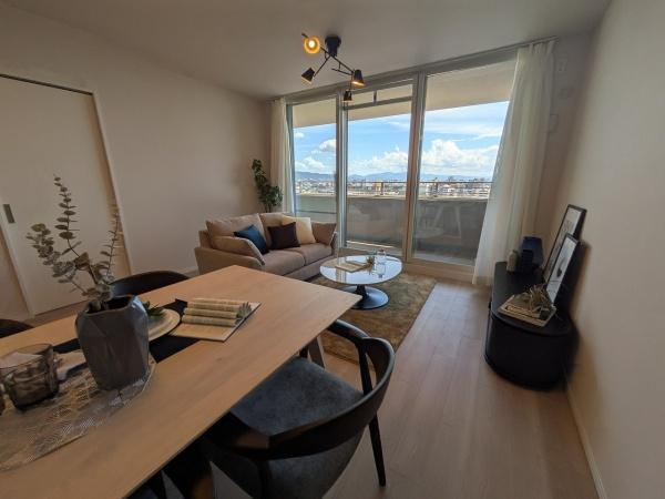 【居間・リビング】 | ルネヒューマンズガーデン鶴見