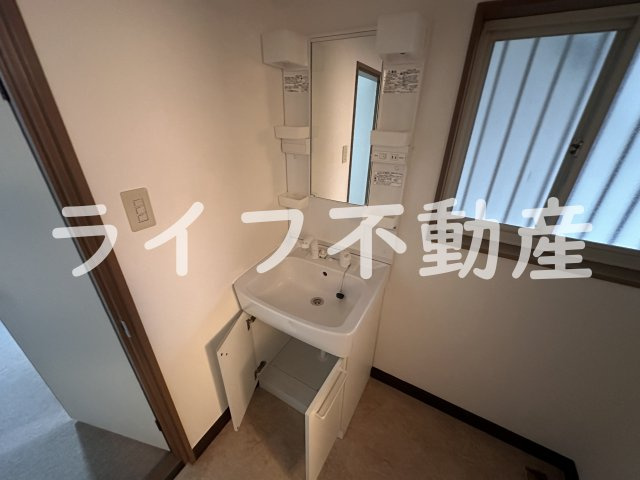 クオリティハイツの独立洗面台|朝の身支度には欠かせない独立洗面化粧台