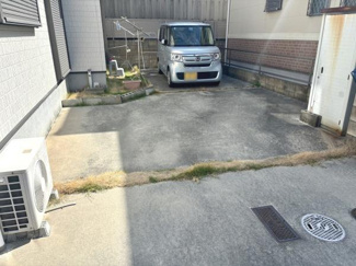 【駐車場】