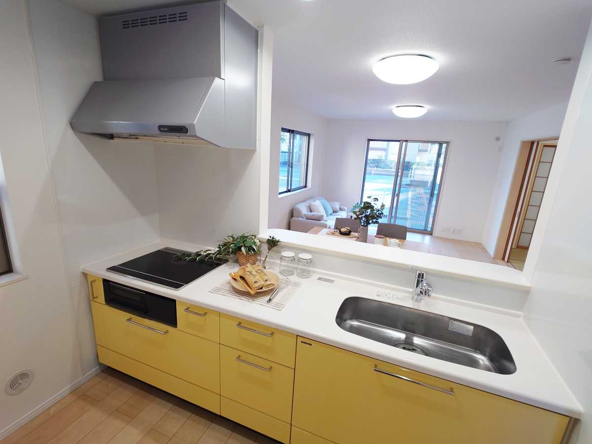 千葉市稲毛区園生町戸建のキッチン