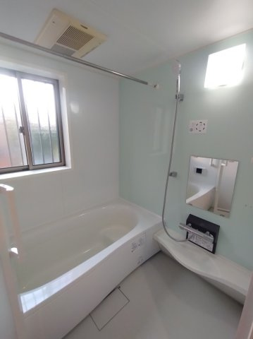 千葉市稲毛区園生町戸建の浴室