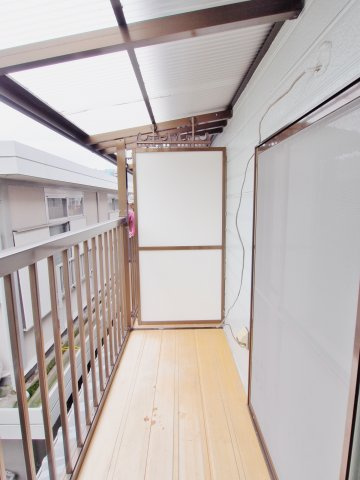 サンテラス八木のバルコニー