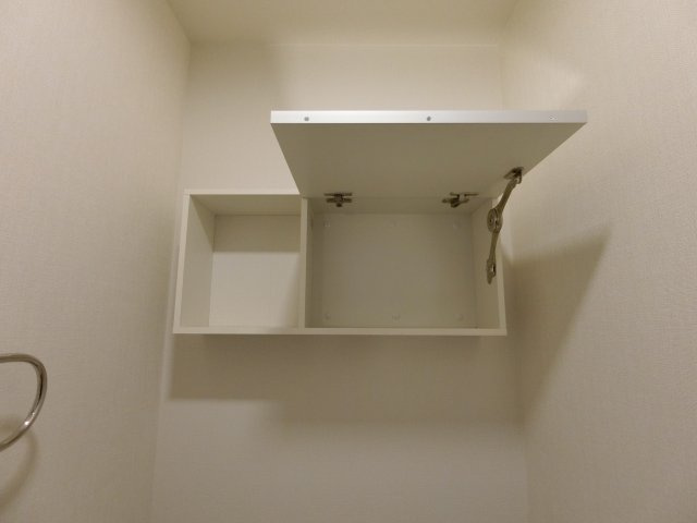 アジュール東福原の収納