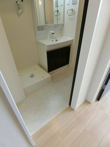 アジュール東福原の洗面所